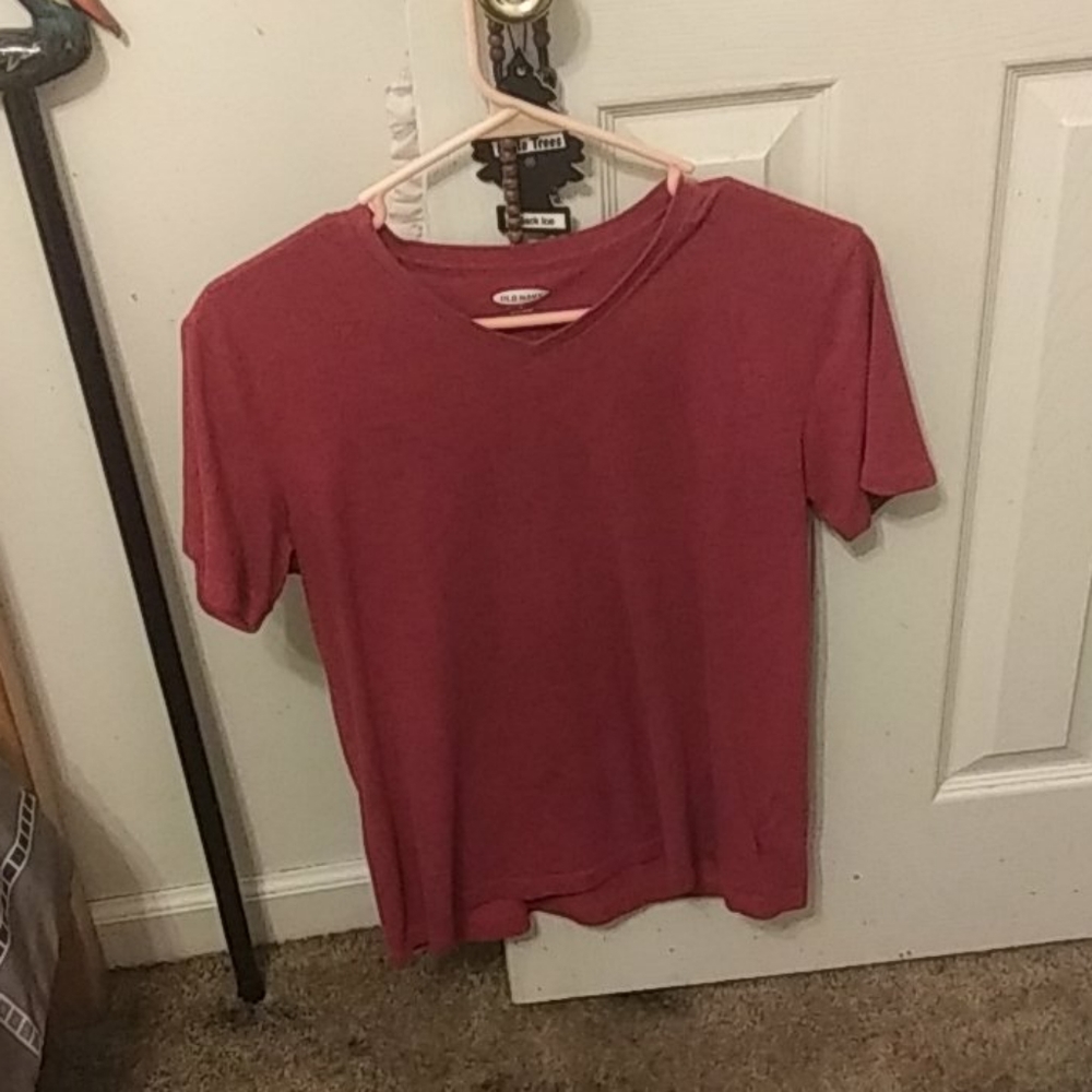 Red V Neck Old Navy T Shirt